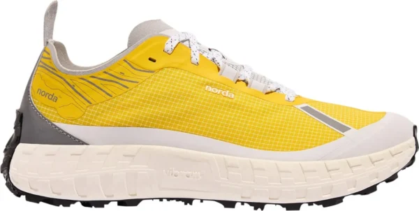 Souliers de course sur sentier 001 Seamless de Norda – Femmes