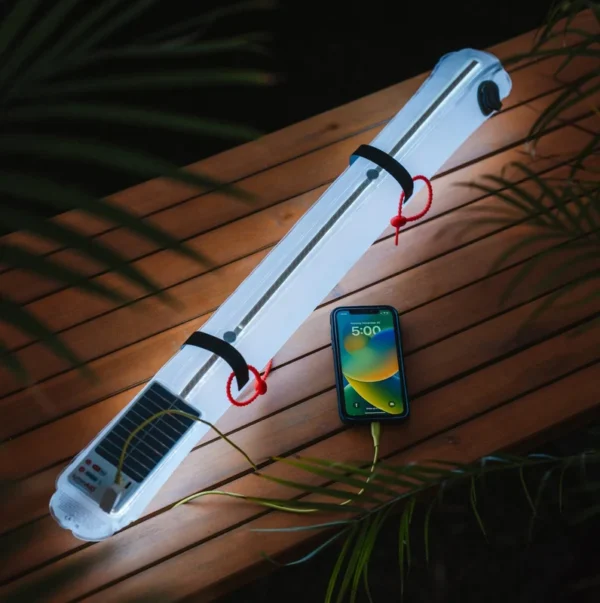 Solar Beam Inflatable Lantern w/Phone Charger de Luminaid