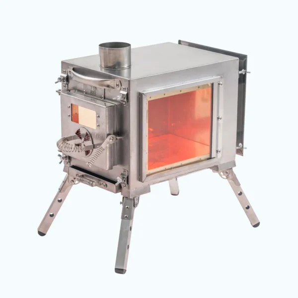 Small Wood Stove With Fire-Resistant Glass « Caminus S »